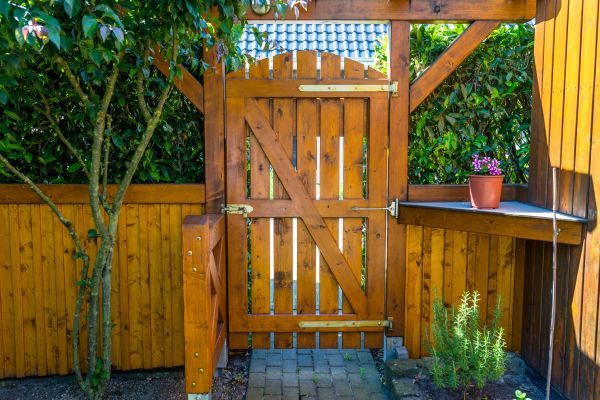 Wood Gate Repair in Petaluma