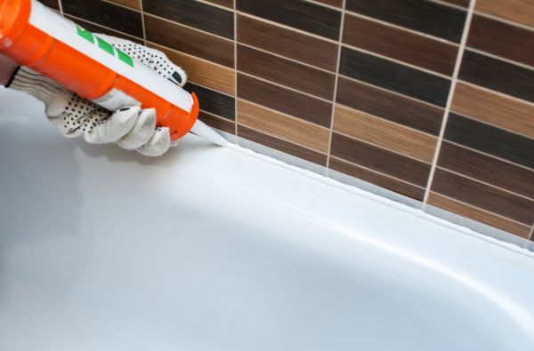 Bathtub Sealing in Petaluma